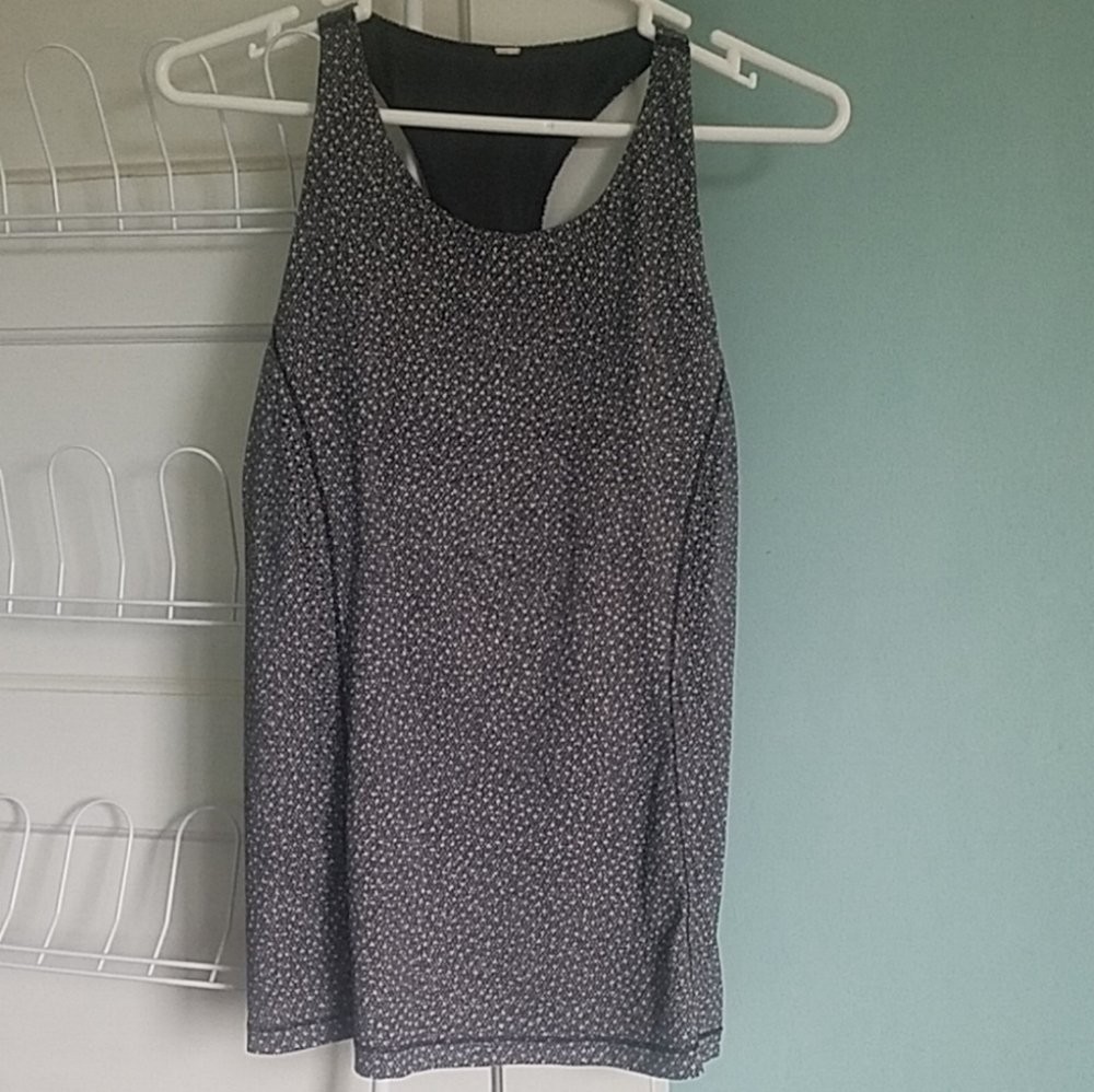 Lululemon Athletica Tank Top with Built in Bra, No Sleeve Shirt Racerback
